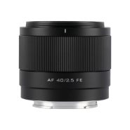 Viltrox AF 40mm f/2.5 FE Lens side view – طراحی باریک و سبک لنز ویتروکس 40mm برای سونی